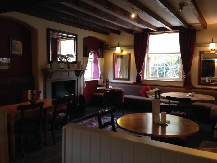 Hanmer Arms Exteriér fotografie